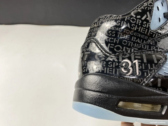 633068-010 Doernbecher AIR Retro 5 Jordan 0807